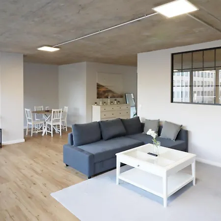 Air 16 Apartment *